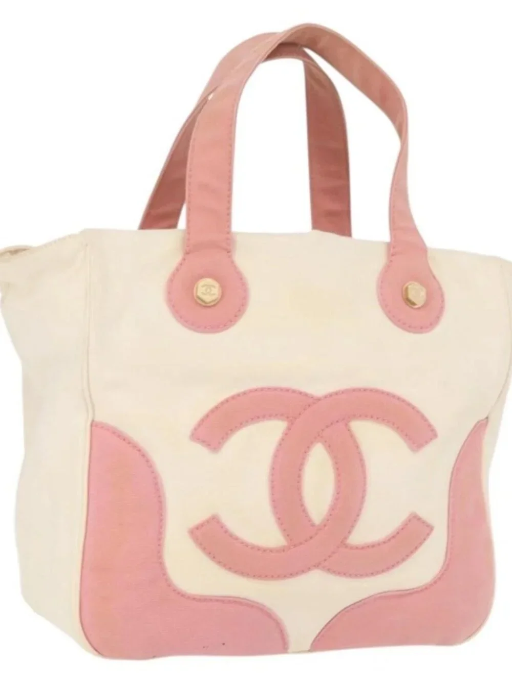 CHANEL brand	chanel color	white